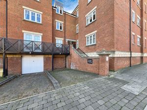 Photo 14- click for photo gallery